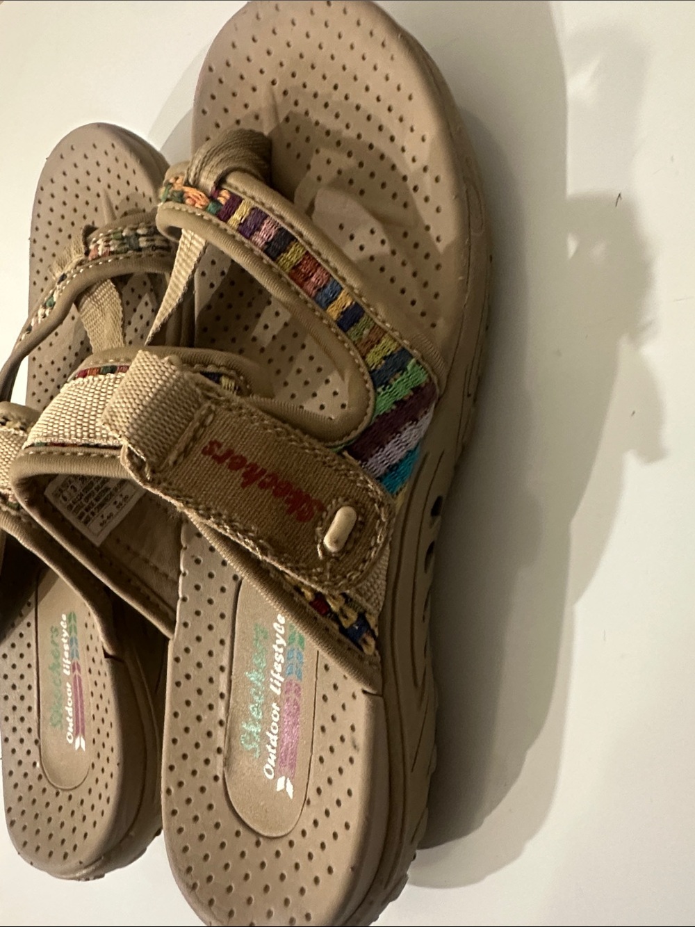 Boho Skechers Tan Toe-Ring Sandal with Multicolor Trim Sz 6 - Picture 8 of 8